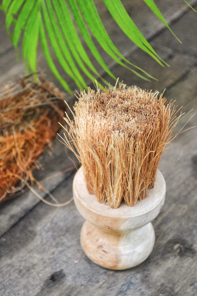 Bamboo and Palm Fiber Pot Scrubber